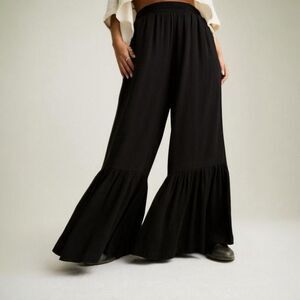 NWT (3X Plus) Torrid Black Festi Tiered Flare Bell Bottom Pants – Pockets & Elas
